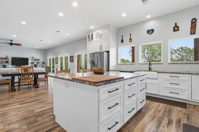 $615,000 | 92 Sam Davis Drive, Perkinston, MS 39573