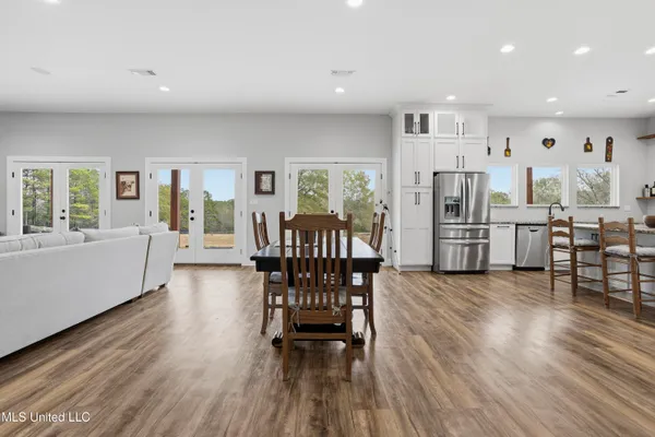 $614,000 | 92 Sam Davis Drive, Perkinston, MS 39573