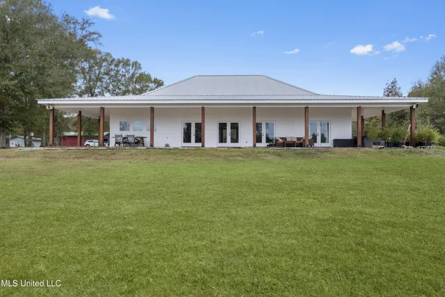 $615,000 | 92 Sam Davis Drive, Perkinston, MS 39573