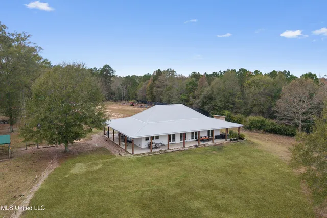 $615,000 | 92 Sam Davis Drive, Perkinston, MS 39573