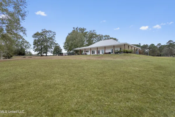 $614,000 | 92 Sam Davis Drive, Perkinston, MS 39573