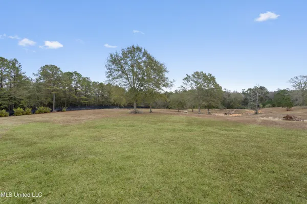 $615,000 | 92 Sam Davis Drive, Perkinston, MS 39573