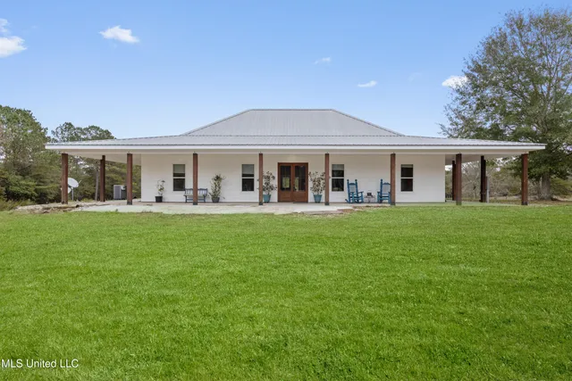 $615,000 | 92 Sam Davis Drive, Perkinston, MS 39573