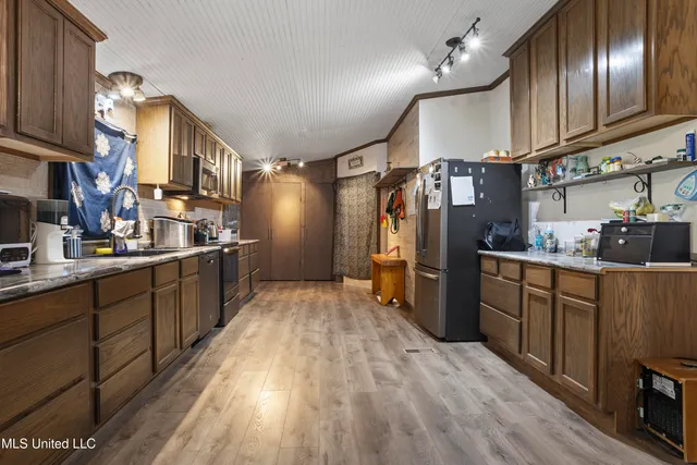 $615,000 | 92 Sam Davis Drive, Perkinston, MS 39573