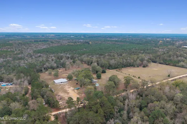 $615,000 | 92 Sam Davis Drive, Perkinston, MS 39573