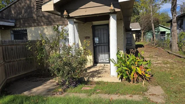 $199,000 | 2503 Wilkinson Avenue, Fort Worth, TX 76103