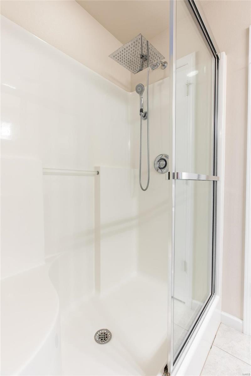 3405 Maple Ridge Drive Wood River, IL 62095 - Photo 18 of 31 Gallery Image 18