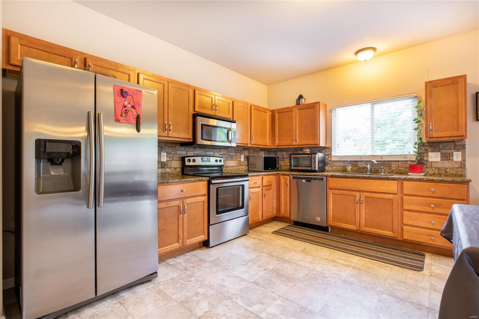 3405 Maple Ridge Drive Wood River, IL 62095 - Photo 9 of 31 Gallery Image 9