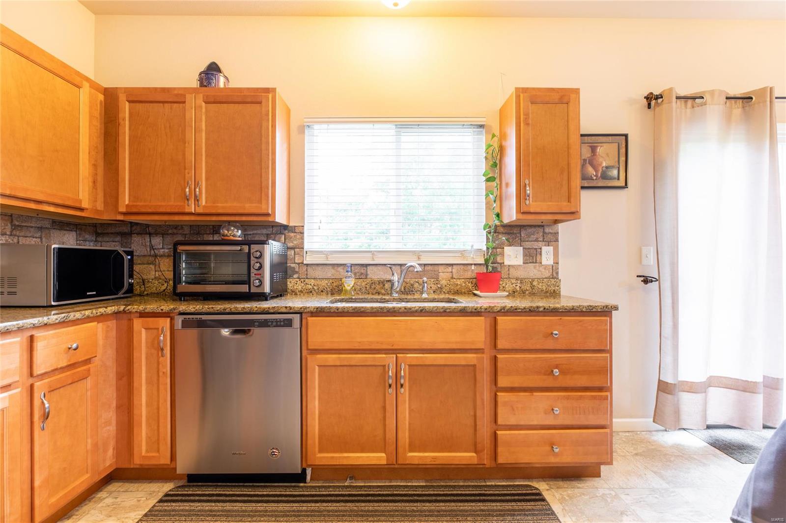 3405 Maple Ridge Drive Wood River, IL 62095 - Photo 10 of 31 Gallery Image 10