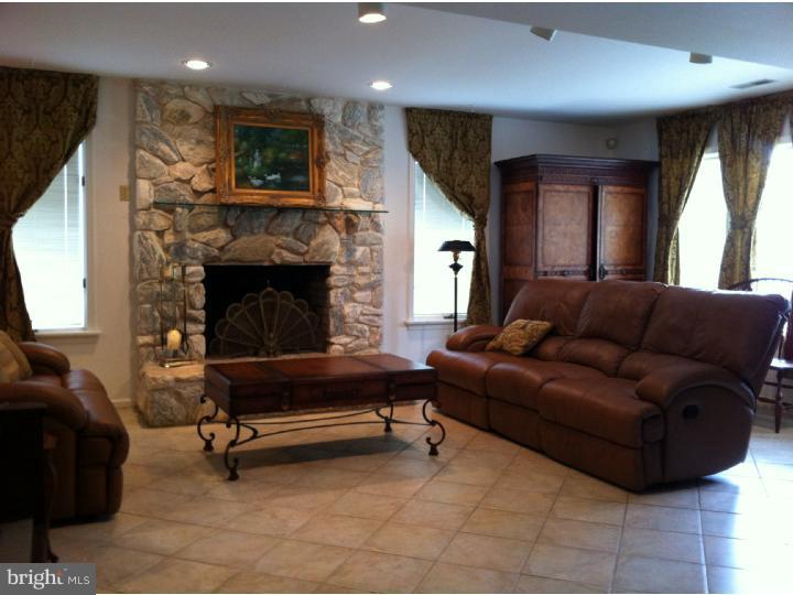1367 Eddowes Road Warminster, PA 18974 - Photo 3 of 11 Gallery Image 3