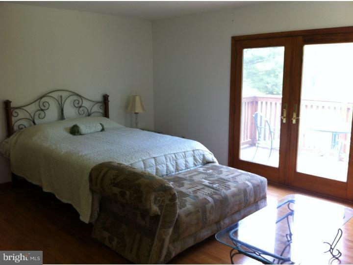 1367 Eddowes Road Warminster, PA 18974 - Photo 6 of 11 Gallery Image 6