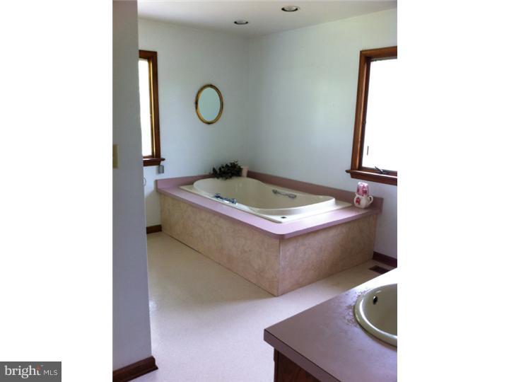 1367 Eddowes Road Warminster, PA 18974 - Photo 7 of 11 Gallery Image 7