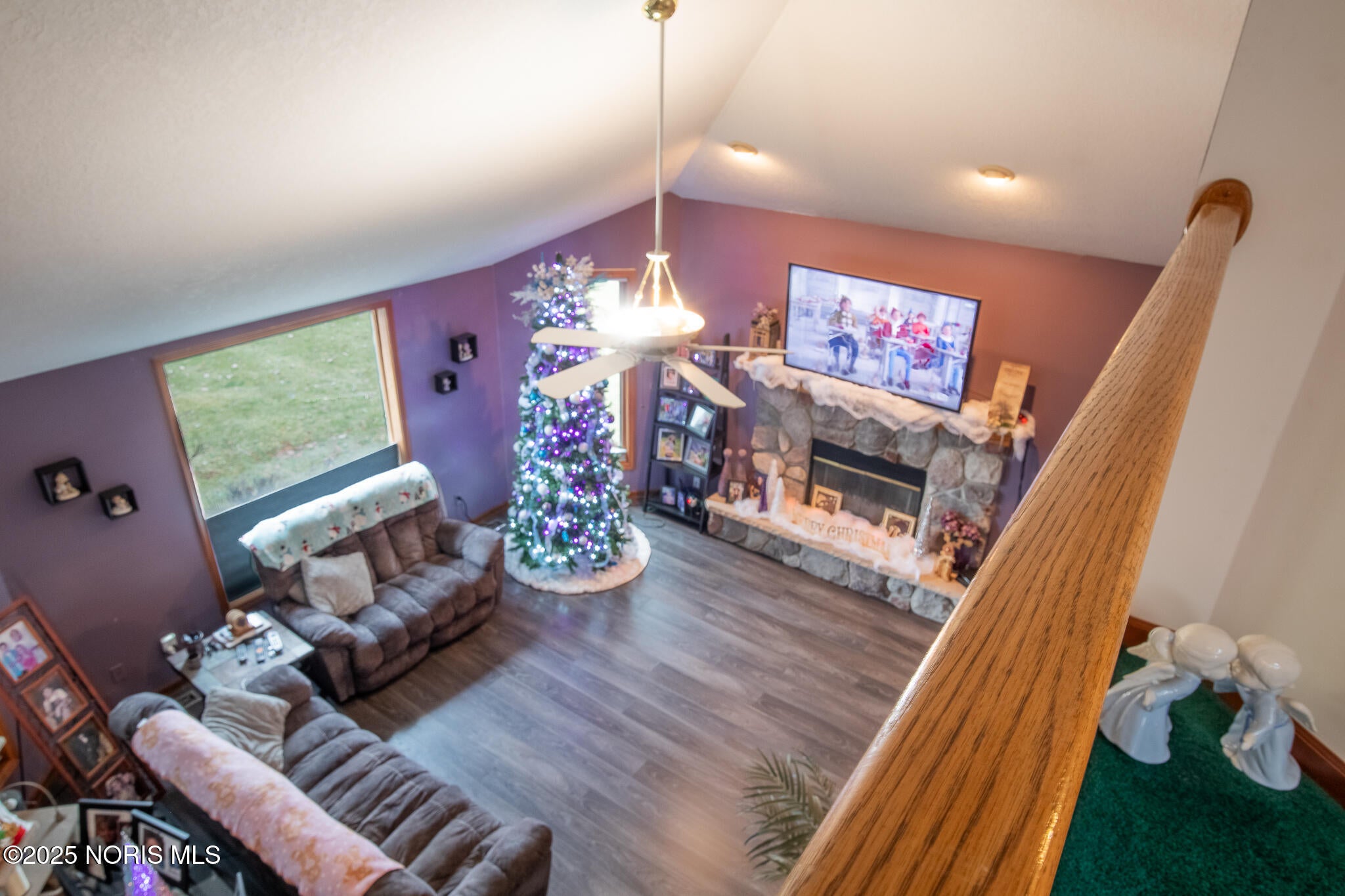 2332 County Road East Edgerton, OH 43517 - Photo 20 of 61 Living Room /Balcon