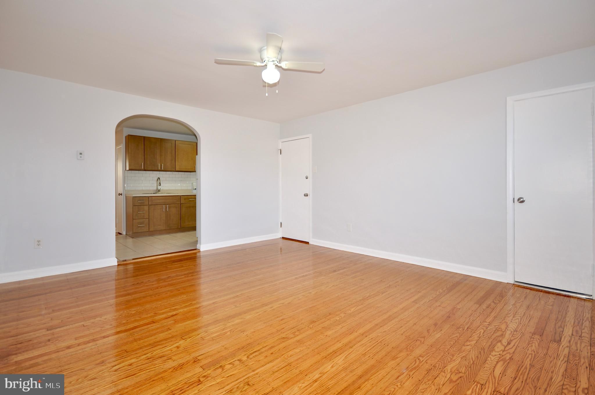 8037 Pine Road Philadelphia, PA 19111 - Photo 19 of 19