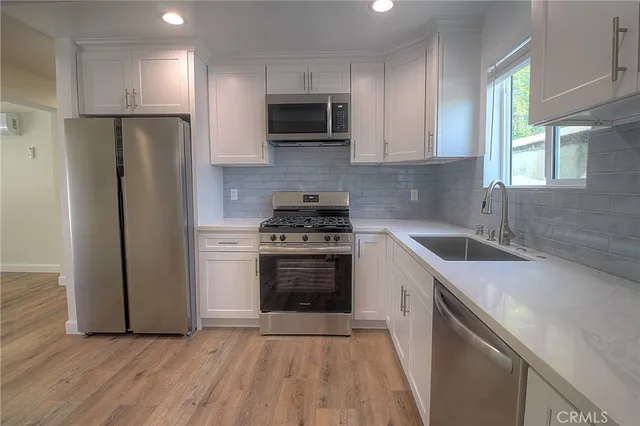 $4,000 | 1127 1/2 Manzanita Street, Los Angeles, CA 90029