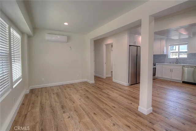 $4,000 | 1127 1/2 Manzanita Street, Los Angeles, CA 90029