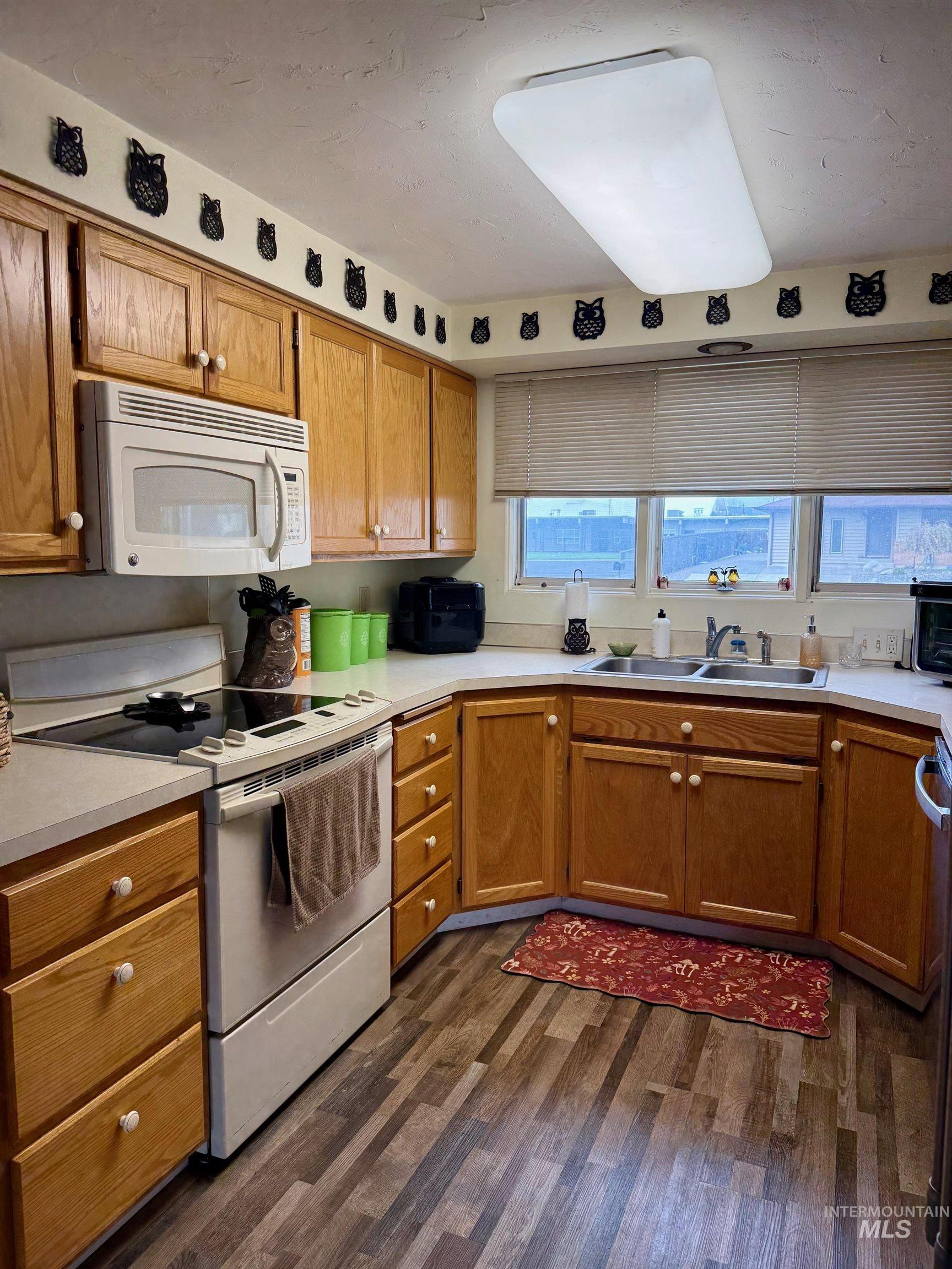 820 Burrell Avenue Lewiston, ID 83501 - Photo 4 of 31