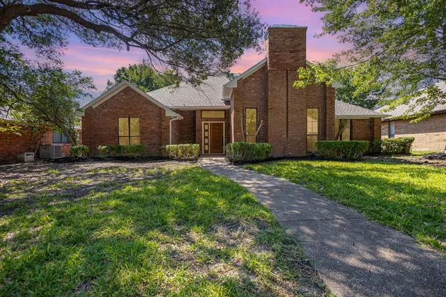 $3,250 | 922 Sycamore Creek Road, Allen, TX 75002