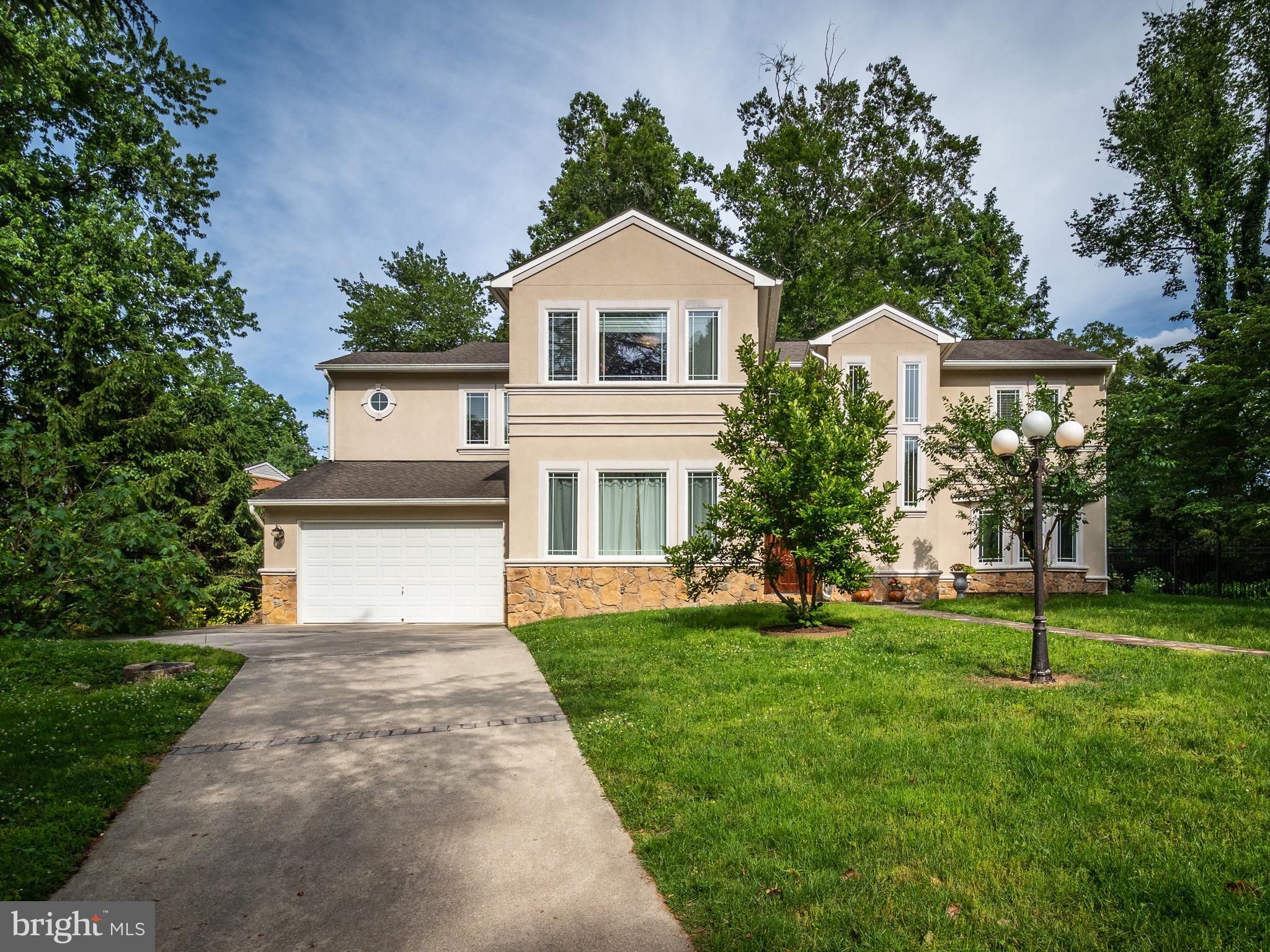 6623 Rannoch Road Bethesda, MD 20817 - Photo 2 of 19