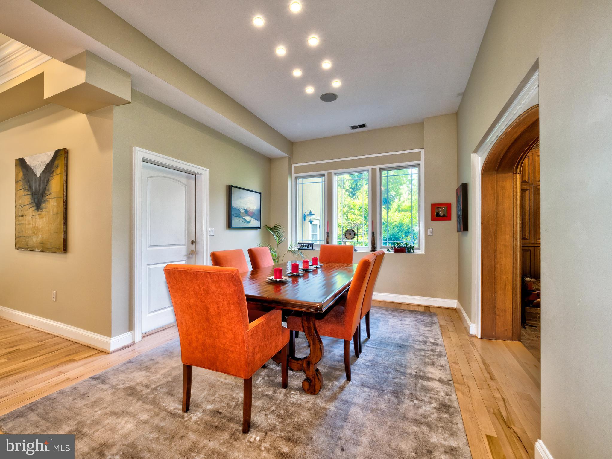 6623 Rannoch Road Bethesda, MD 20817 - Photo 11 of 19