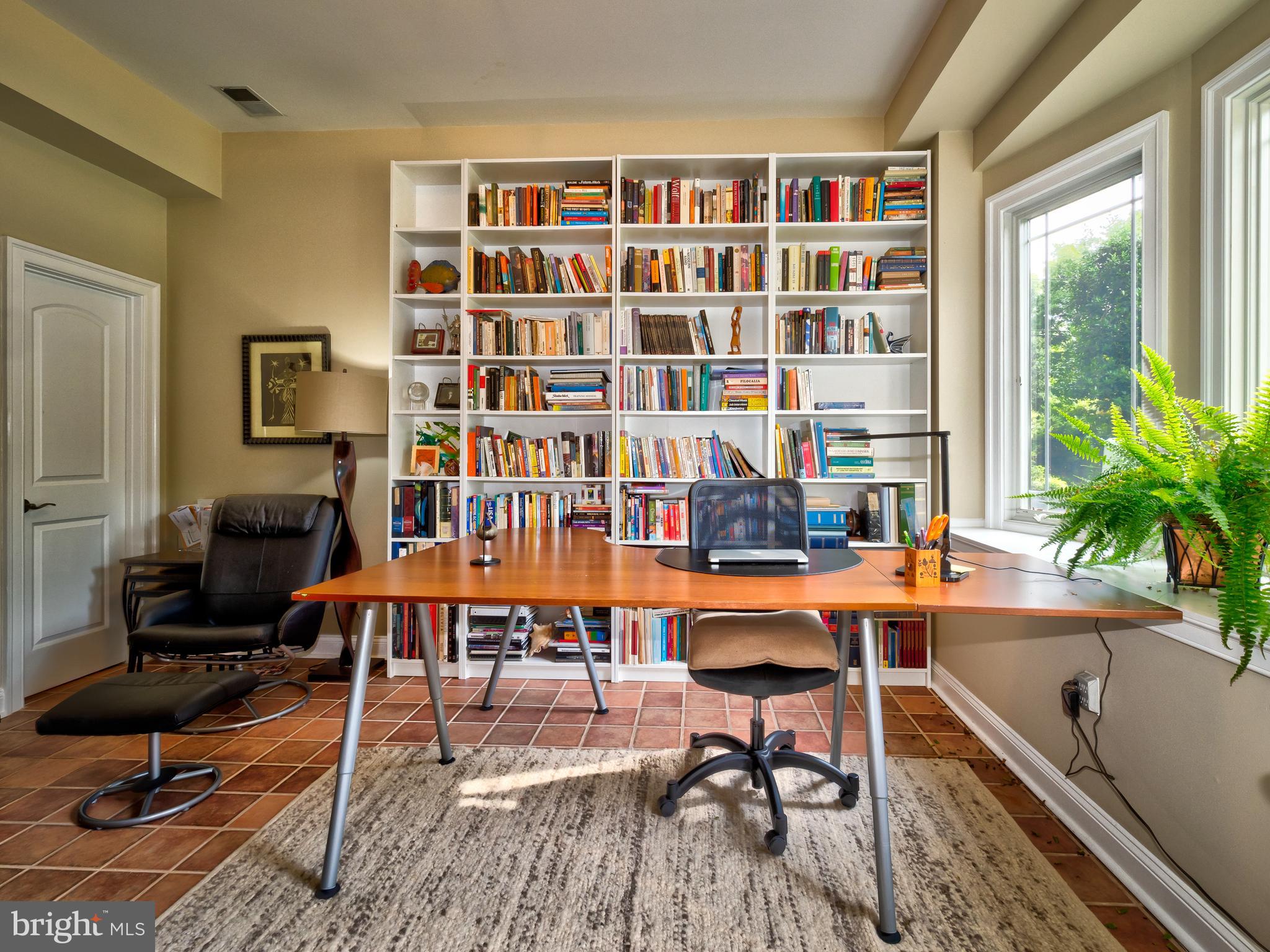 6623 Rannoch Road Bethesda, MD 20817 - Photo 12 of 19