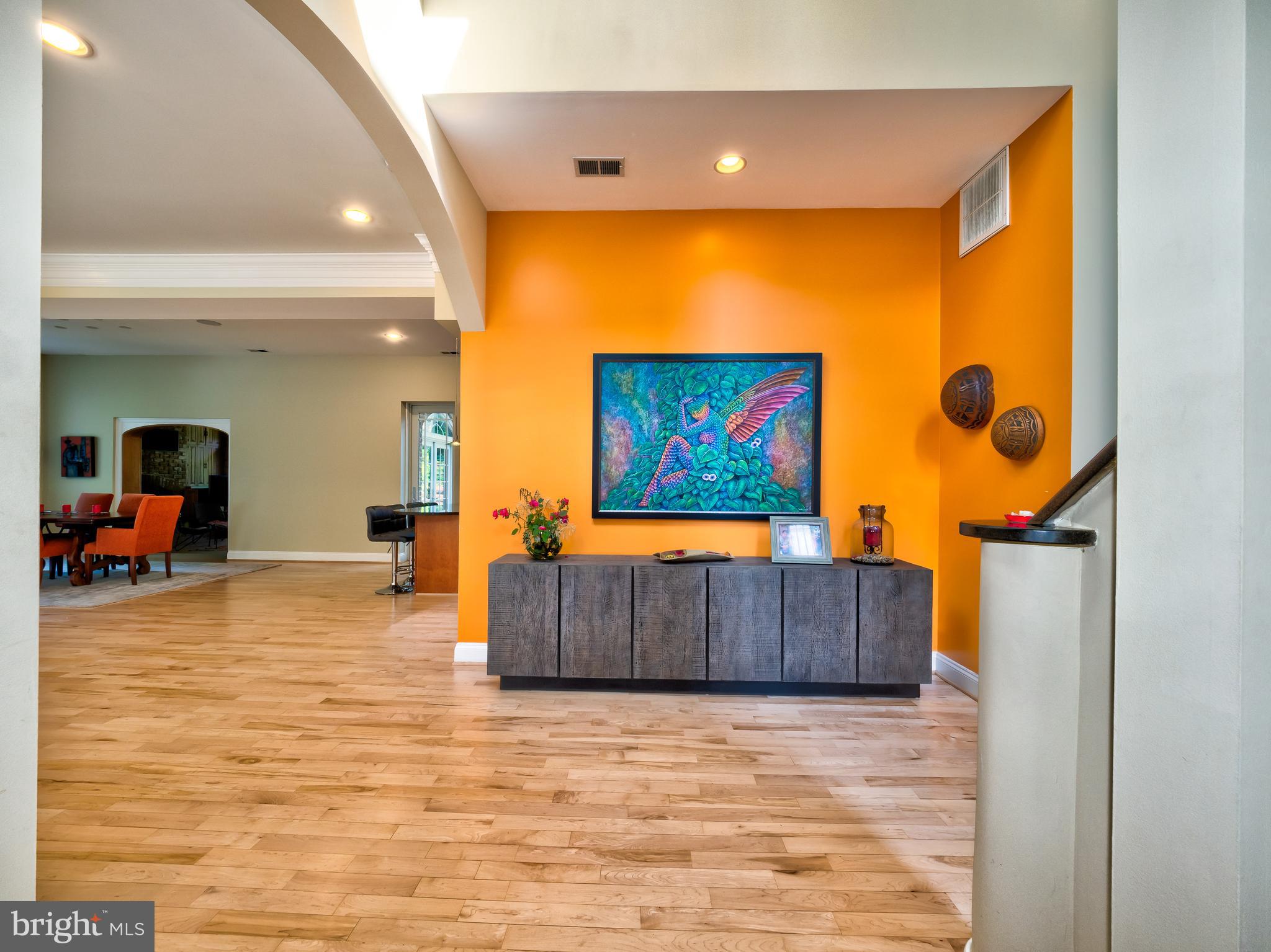 6623 Rannoch Road Bethesda, MD 20817 - Photo 4 of 19