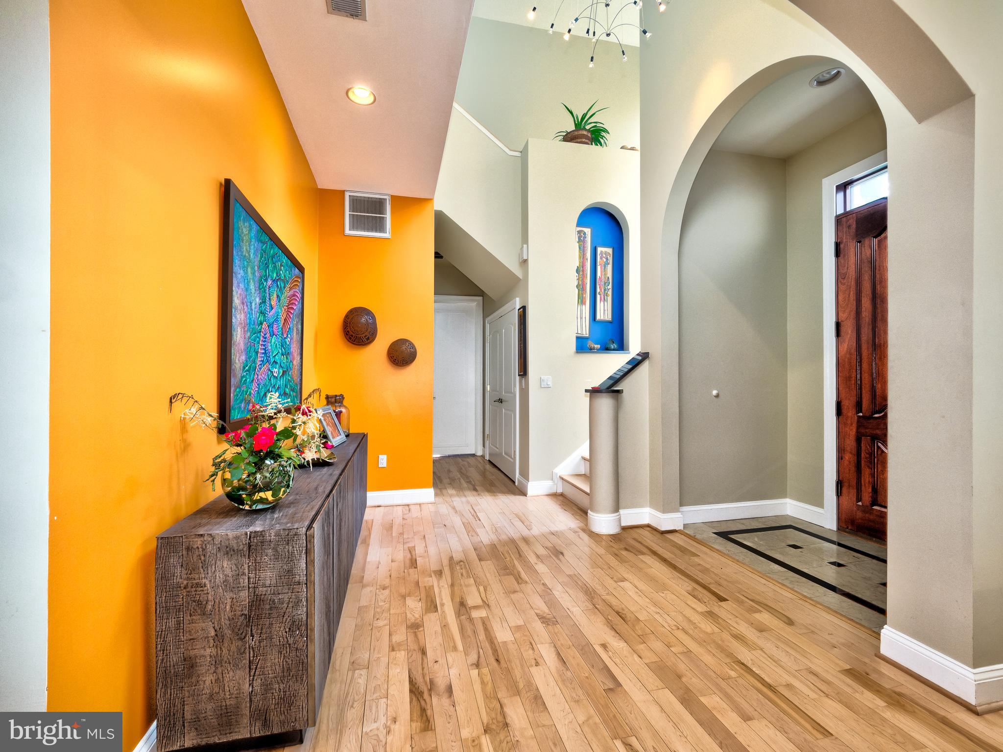 6623 Rannoch Road Bethesda, MD 20817 - Photo 5 of 19