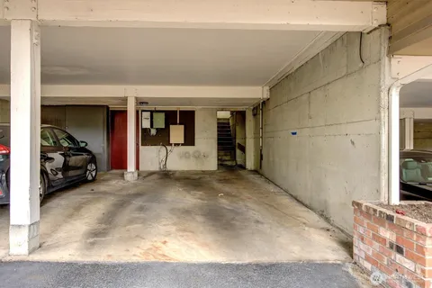 $369,950 | 8642 164th Avenue Northeast, Unit B204, Redmond, WA 98052