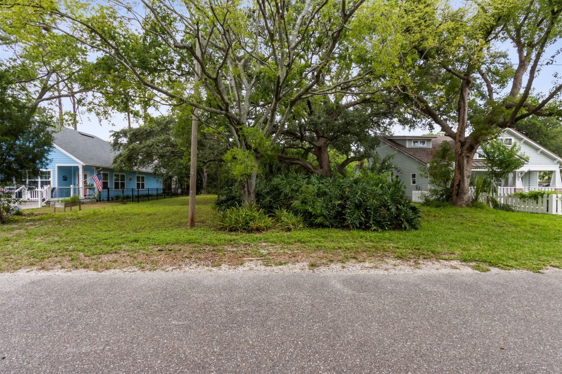 311 Elm Street Fernandina Beach, FL 32034 - Photo 6 of 13