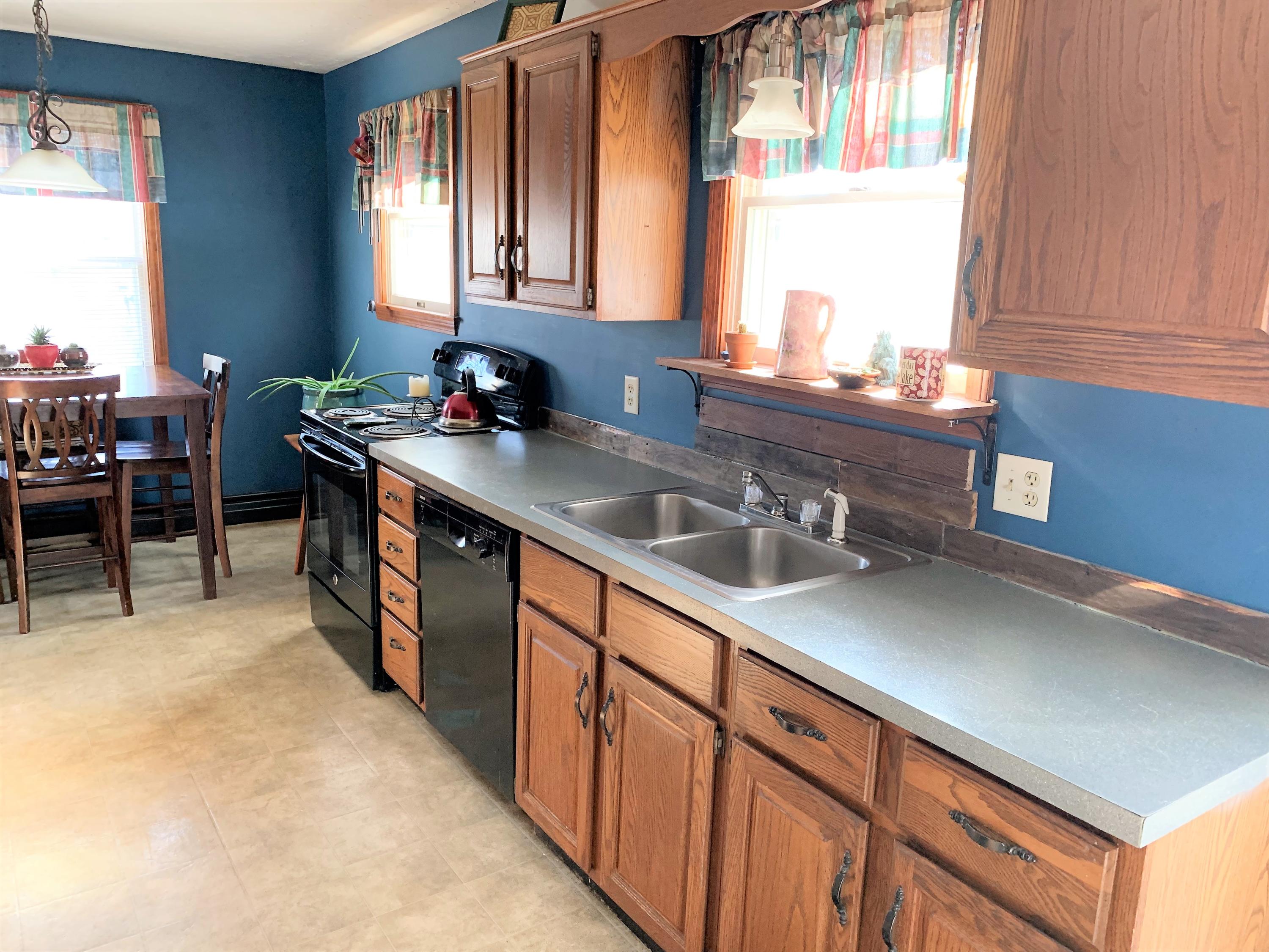 15 Ruth Avenue Hampden, ME 04444 - Photo 7 of 27 7