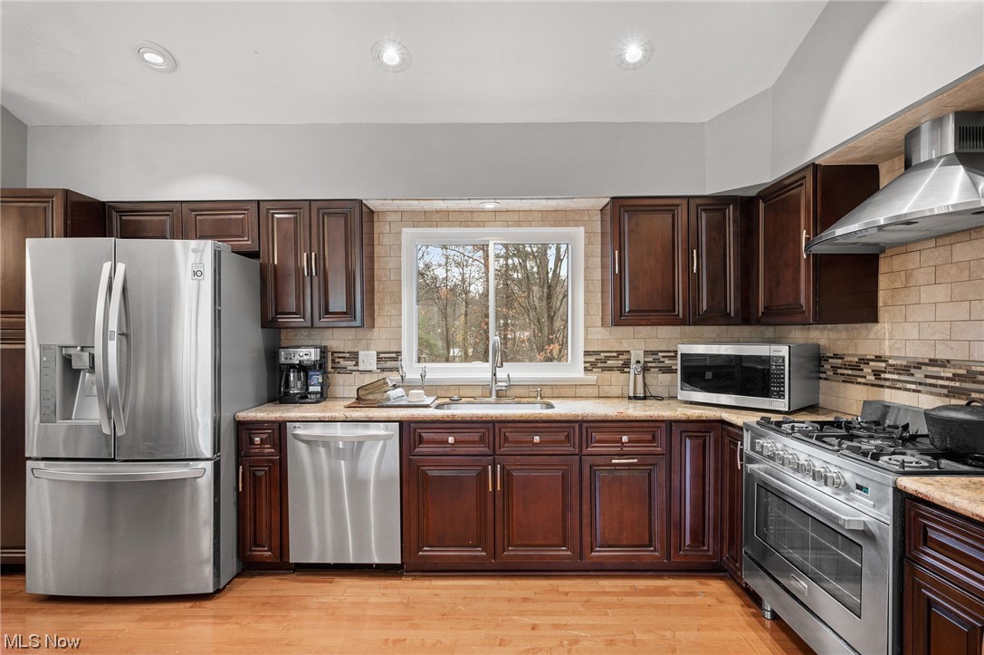 37120 Bainbridge Road Solon, OH 44139 - Photo 11 of 35 Gallery Image 11