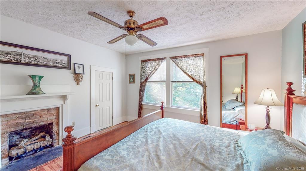 31 Toms Road Candler, NC 28715 - Photo 17 of 39 Gallery Image 17