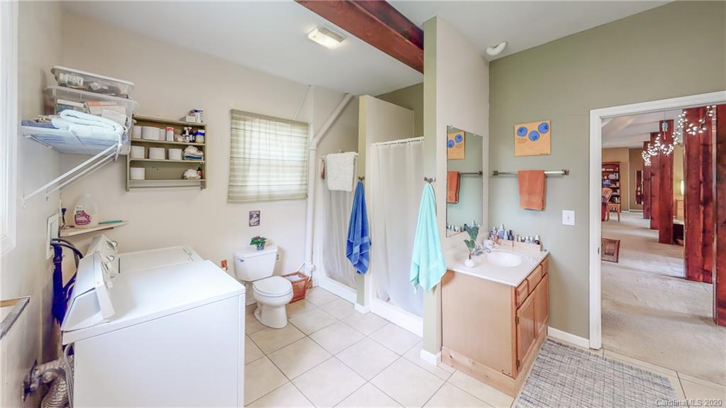 31 Toms Road Candler, NC 28715 - Photo 35 of 39 Gallery Image 35