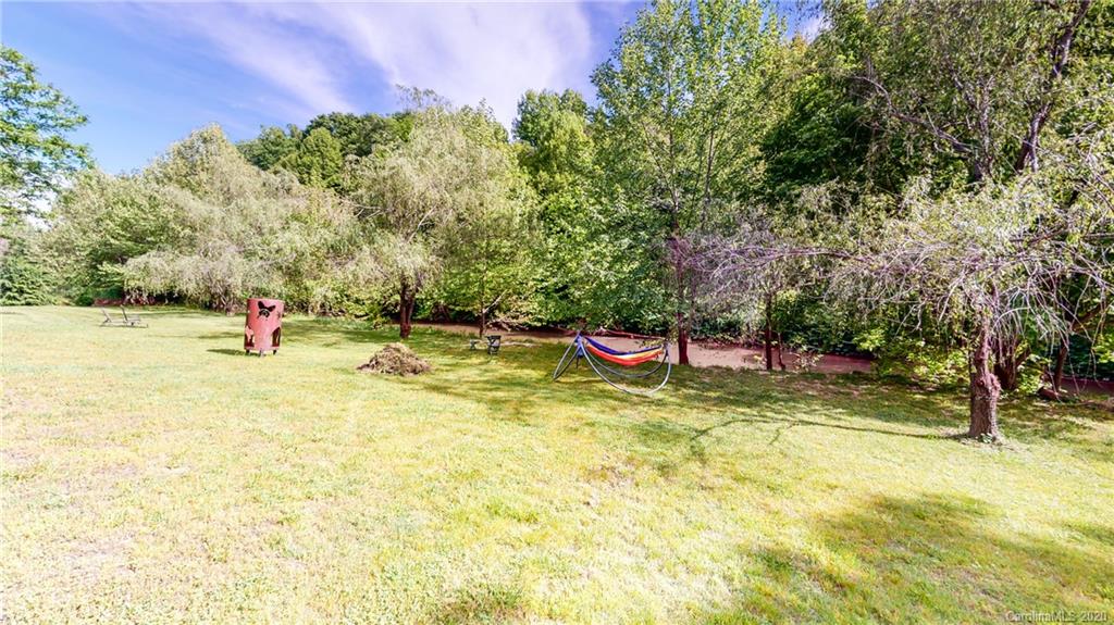 31 Toms Road Candler, NC 28715 - Photo 38 of 39 Gallery Image 38