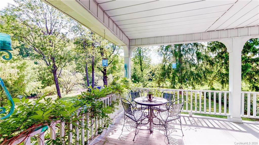 31 Toms Road Candler, NC 28715 - Photo 7 of 39 Gallery Image 7