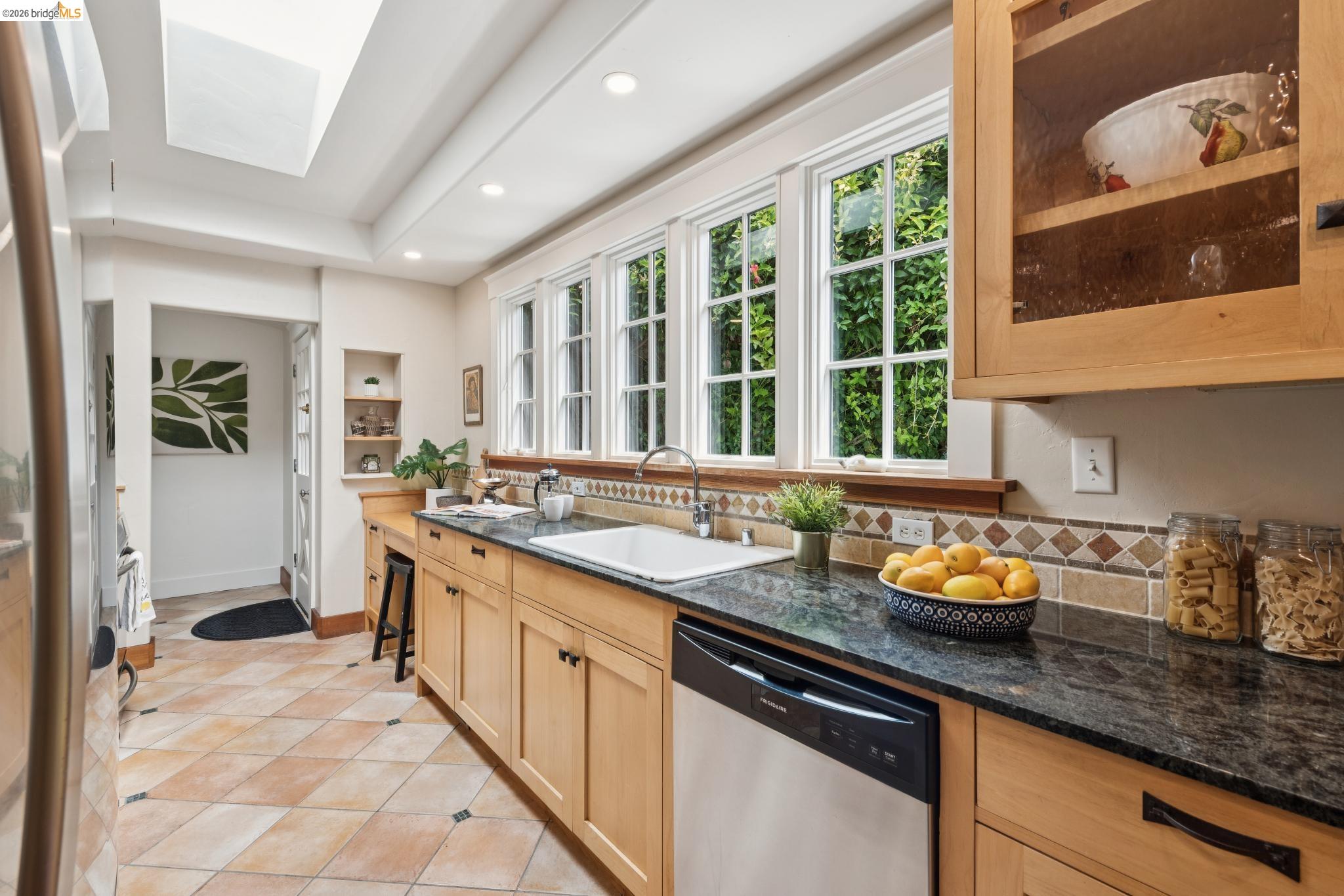 2370 Marin Avenue Berkeley, CA 94708 - Photo 16 of 44
