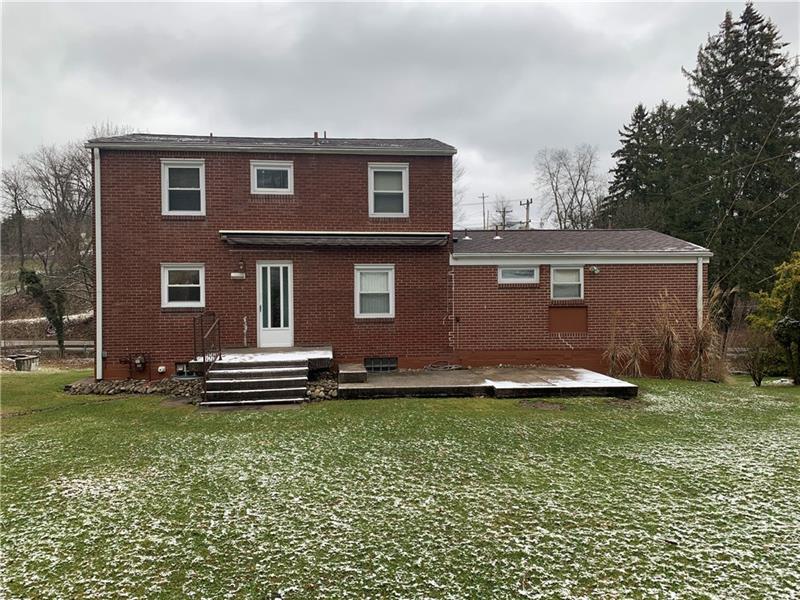 1050 Jefferson Road Pittsburgh, PA 15235 - Photo 13 of 19 Rear deck with Sun Setter awning!