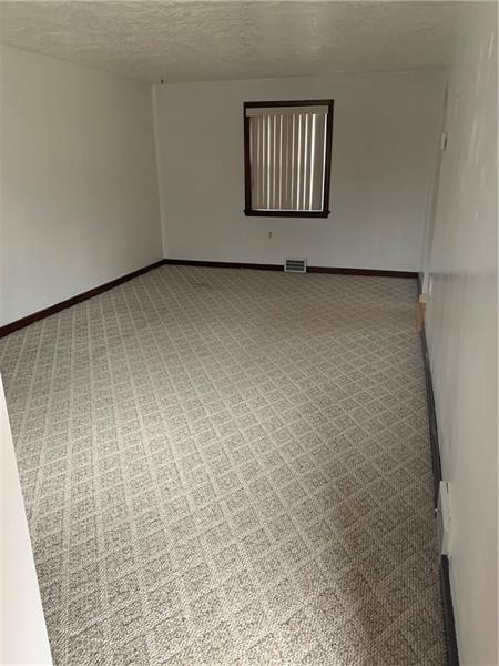 1050 Jefferson Road Pittsburgh, PA 15235 - Photo 4 of 19 Gallery Image 4
