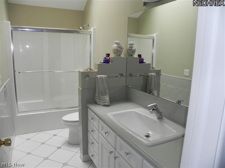 2425 Cedarwood Road Pepper Pike, OH 44124 - Photo 16 of 19 Gallery Image 16