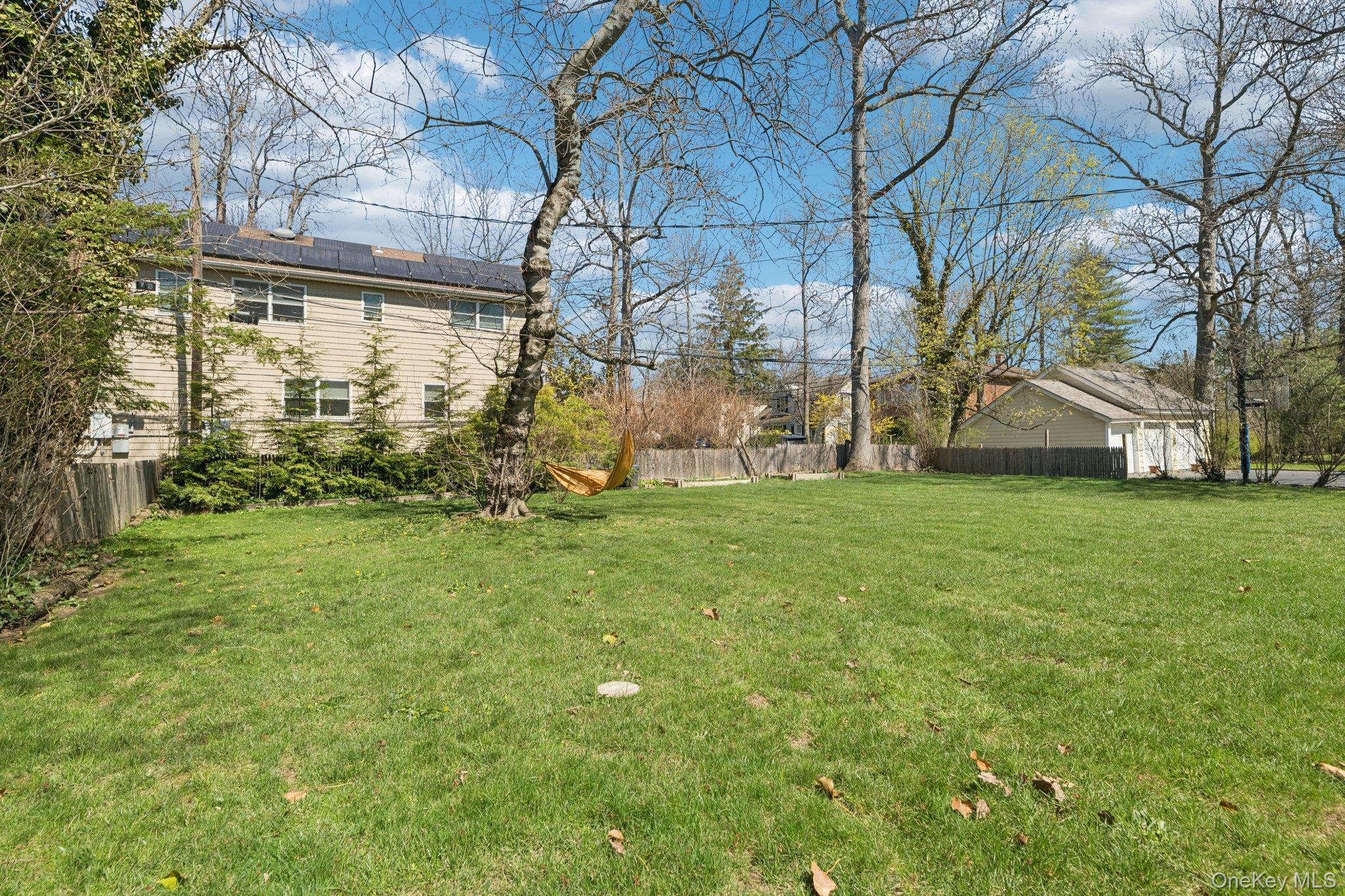 61 Arleigh Road Great Neck, NY 11021 - Photo 24 of 36