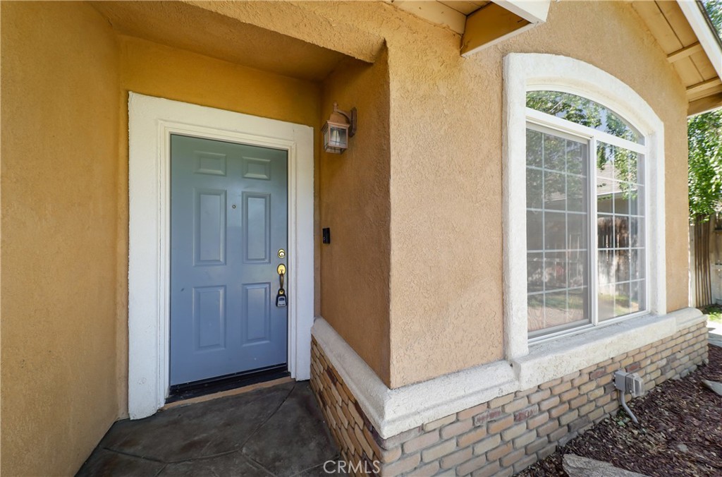 110 Clearview Court Tehachapi, CA 93561 - Photo 12 of 49 WELCOME HOME