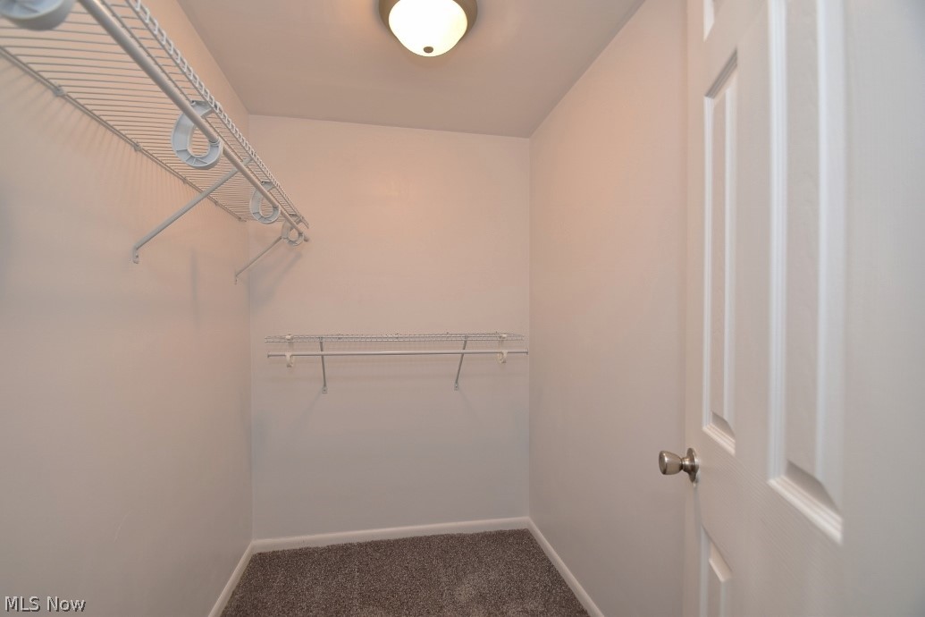2496 Ashurst Road University Heights, OH 44118 - Photo 18 of 35
