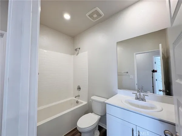 $3,350 | 629 East Madeleine Privado, Ontario, CA 91761