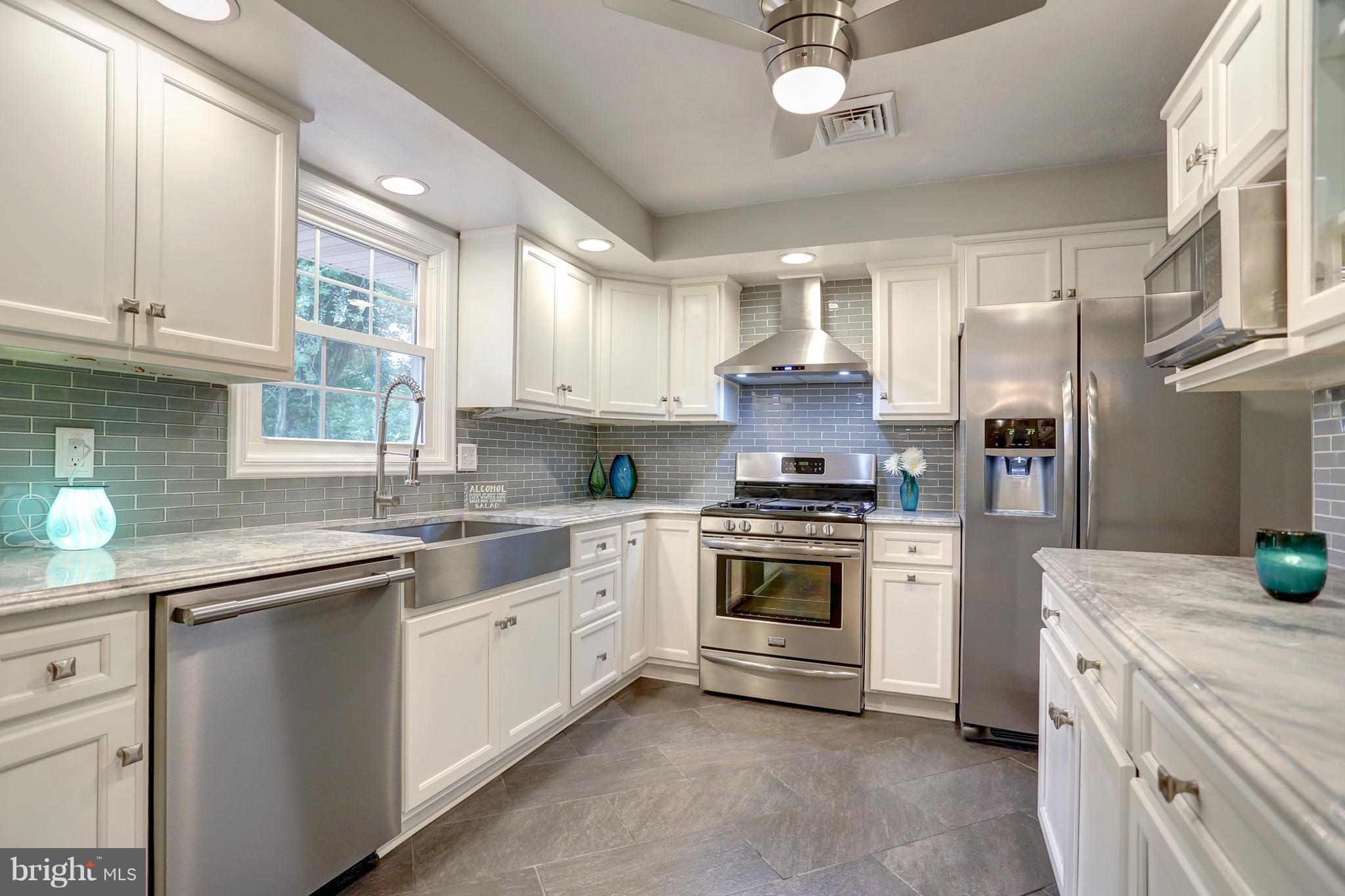2410 Cedar Road York, PA 17408 - Photo 19 of 46