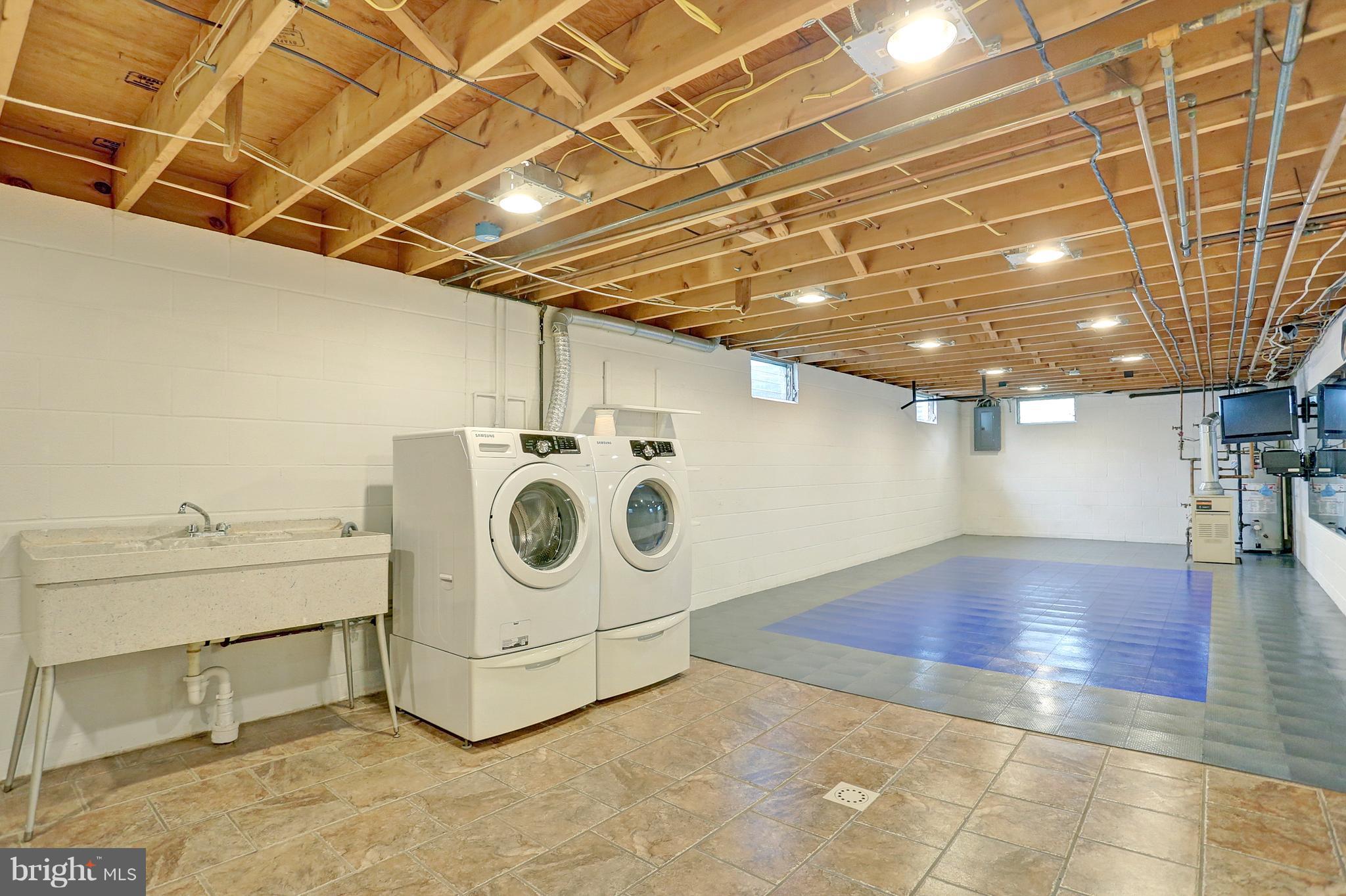 2410 Cedar Road York, PA 17408 - Photo 24 of 46