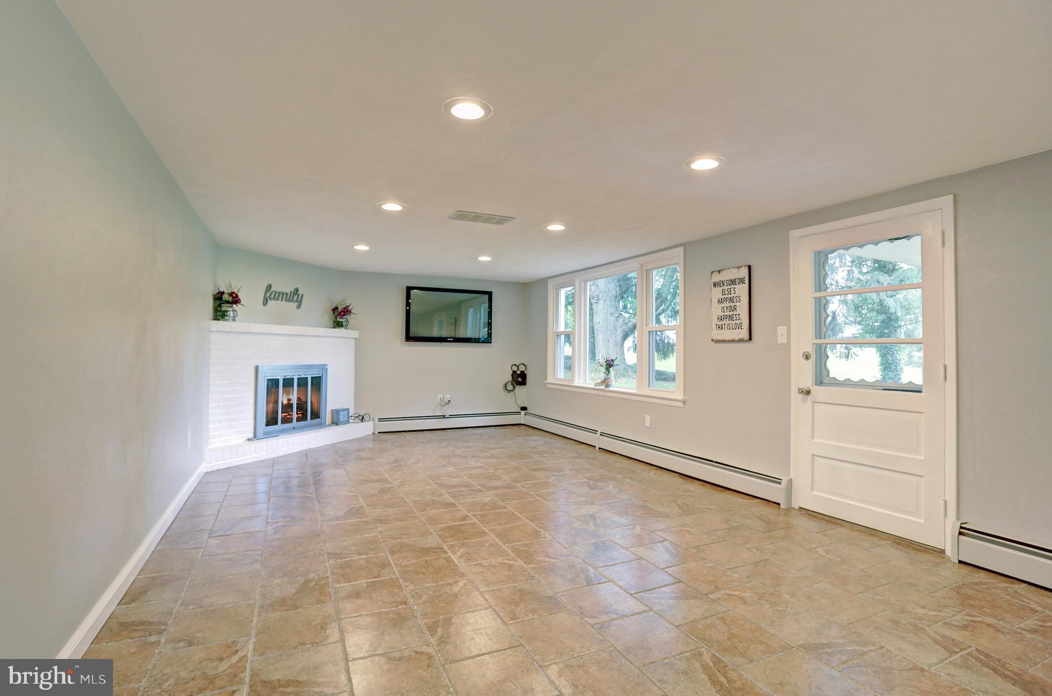 2410 Cedar Road York, PA 17408 - Photo 28 of 46