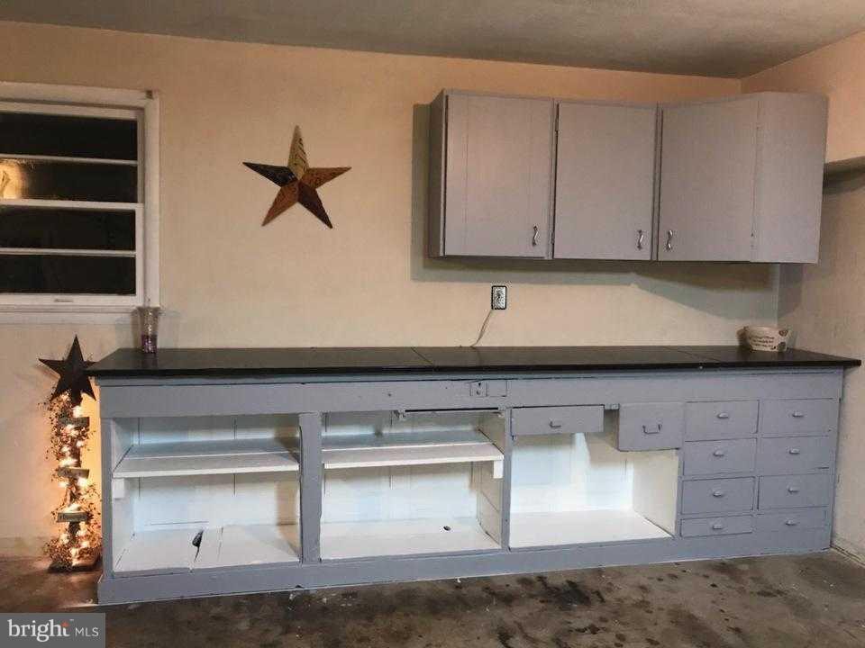 2410 Cedar Road York, PA 17408 - Photo 44 of 46