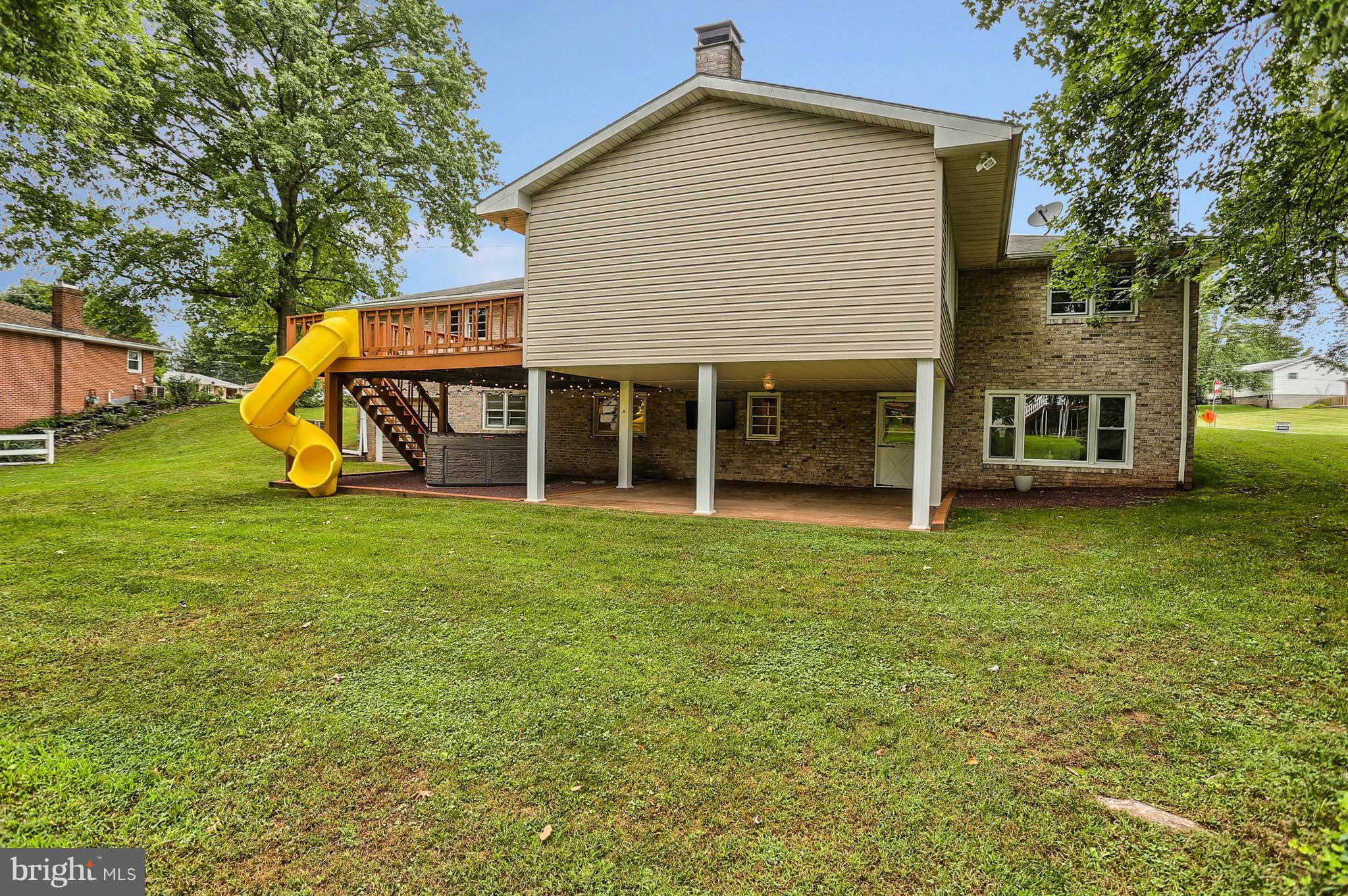 2410 Cedar Road York, PA 17408 - Photo 7 of 46