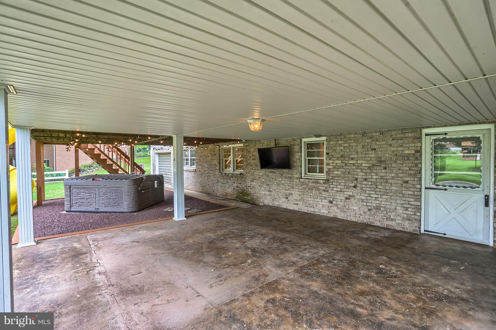 2410 Cedar Road York, PA 17408 - Photo 10 of 46