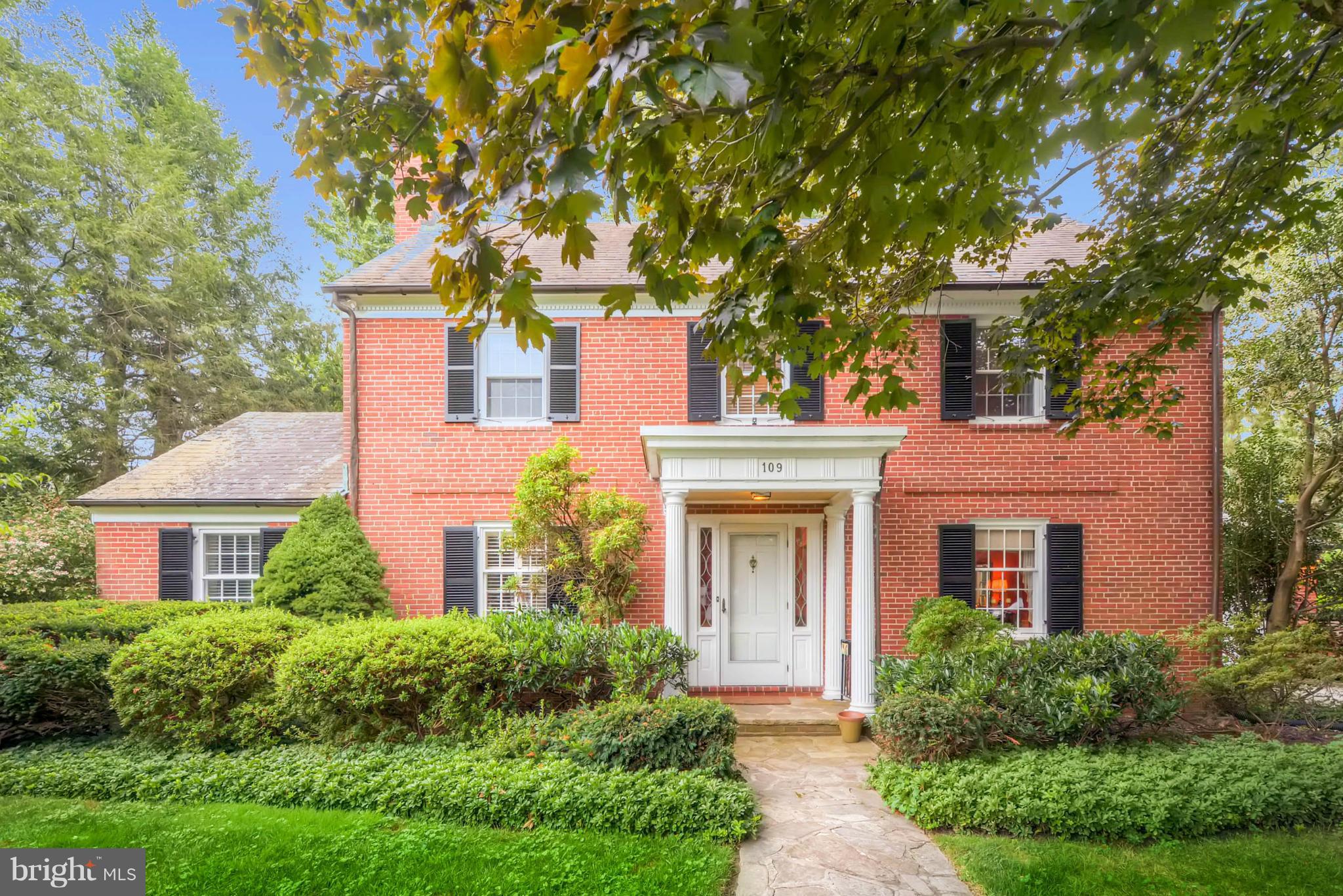 109 Castlewood Road Baltimore, MD 21210 - Photo 1 of 30 Beautiful Brick Colonial